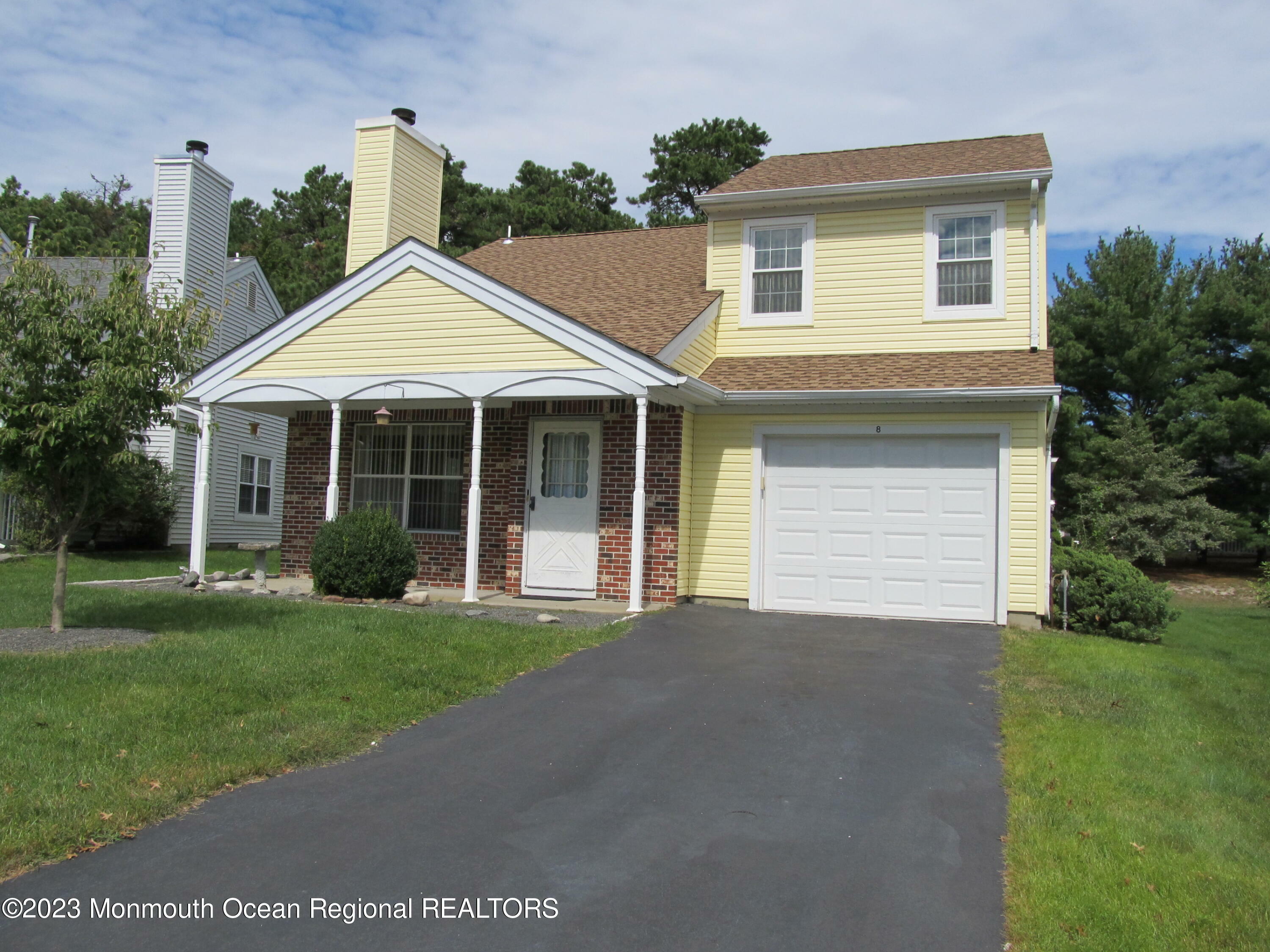 Property Photo:  8 Dove Tree Court  NJ 08005 