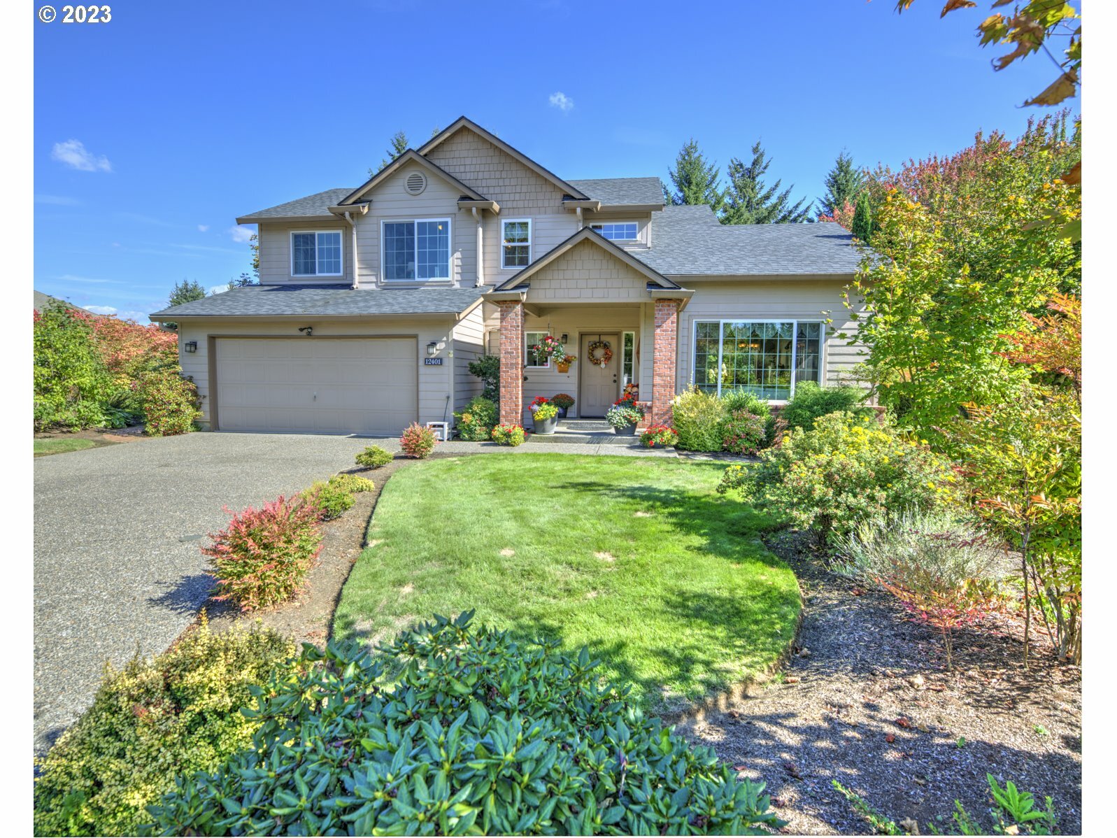 Property Photo: 12401 NE 45th Ave WA 98686