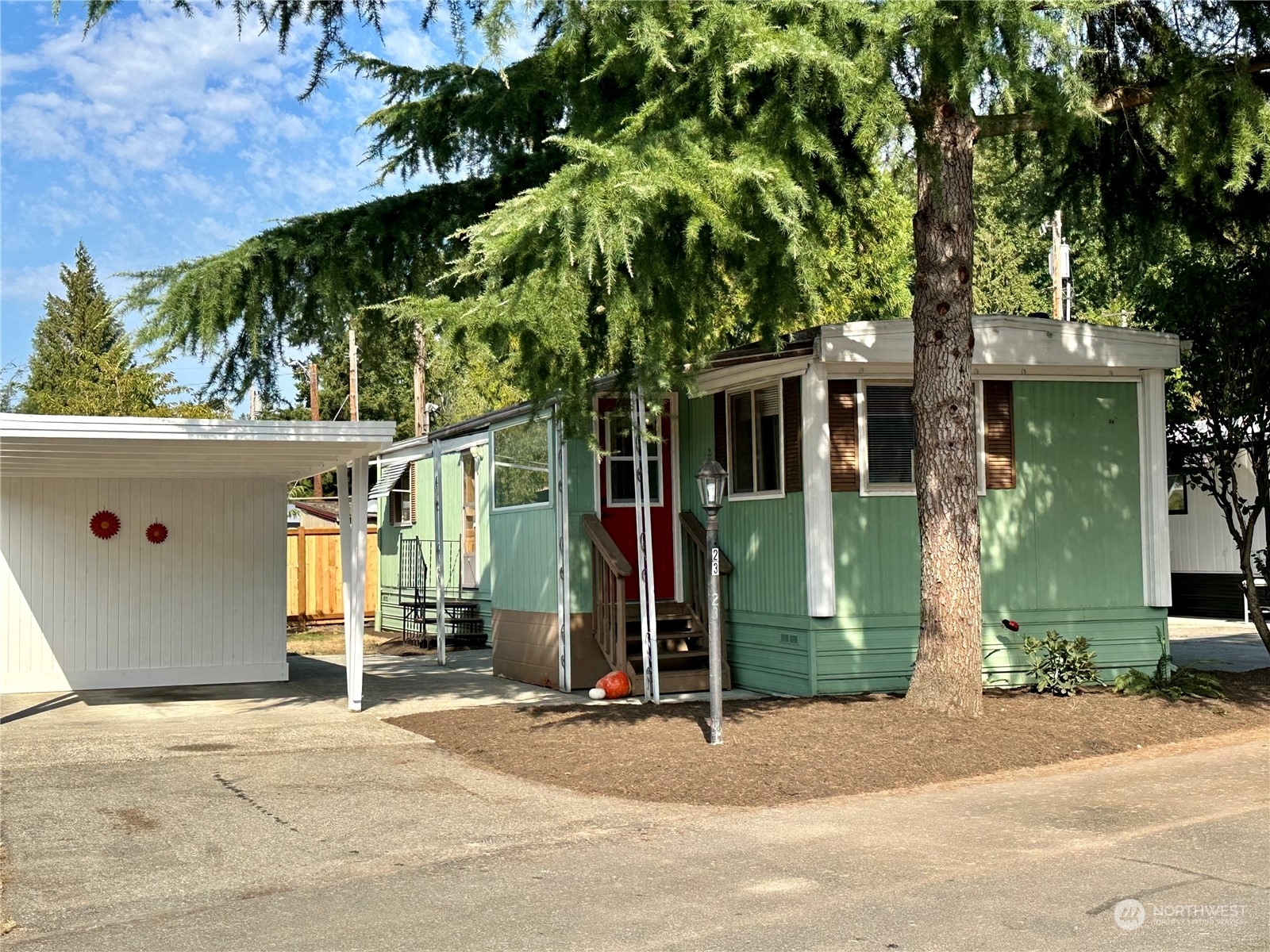 11330 E Riverside Drive 23  Bothell WA 98011 photo
