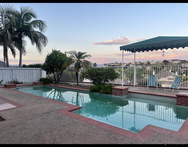 Property Photo: 18143 Sun Maiden Ct CA 92127