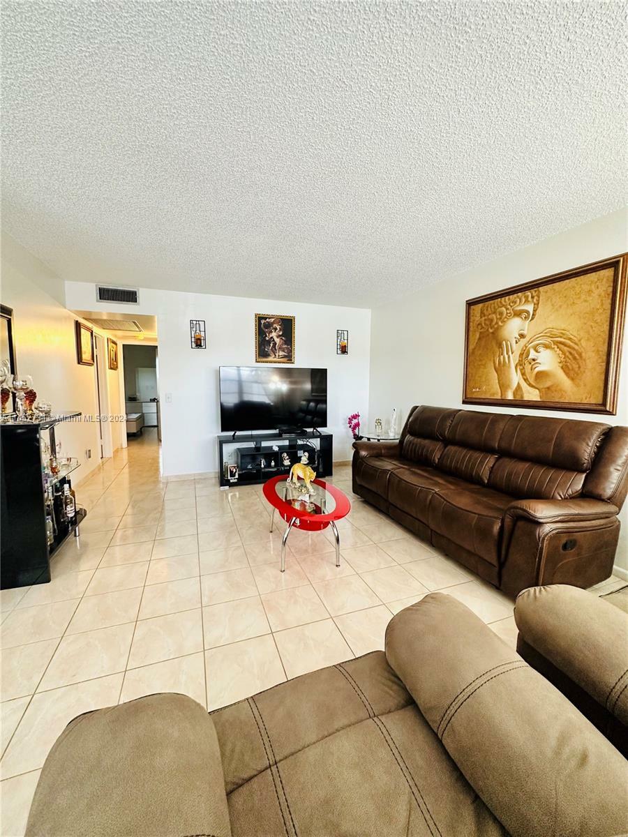551 SW 135th Ave 206B  Pembroke Pines FL 33027 photo
