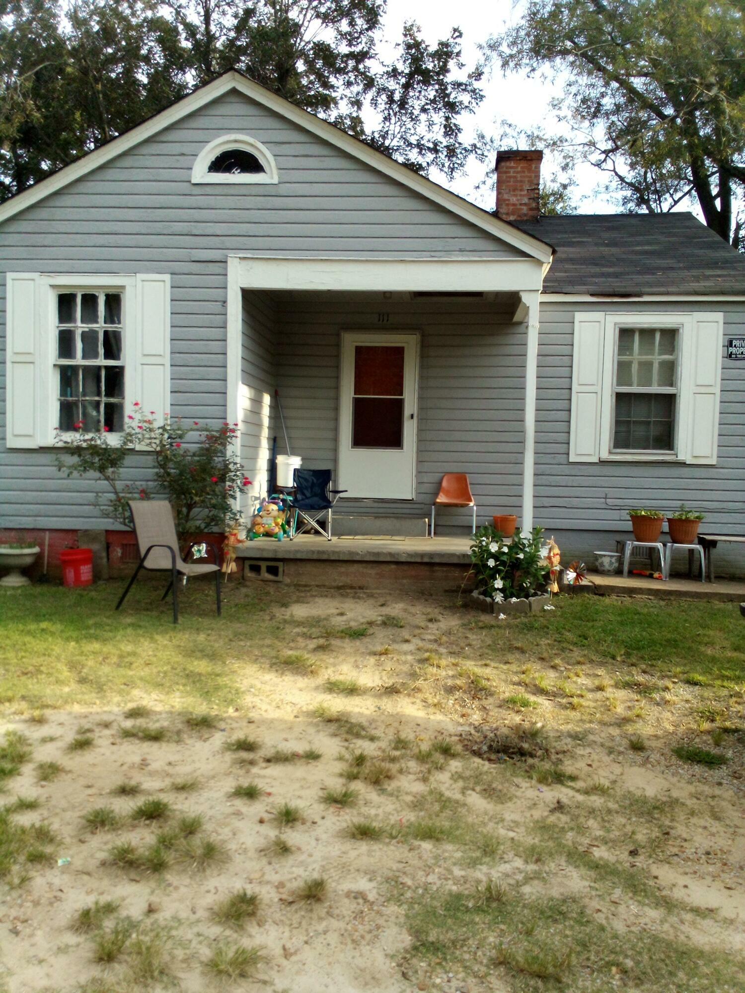 Property Photo:  111 Highland Ave.  MS 39730 