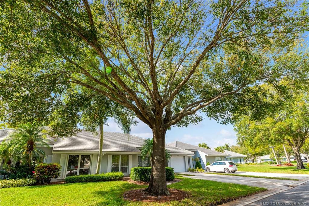 Property Photo:  2858 SW Westlake Circle  FL 34990 