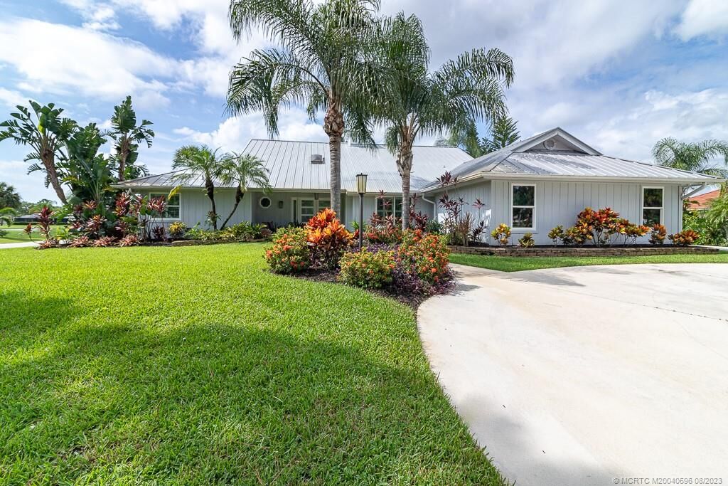 Property Photo: 5122 SW Bimini Circle N FL 34990