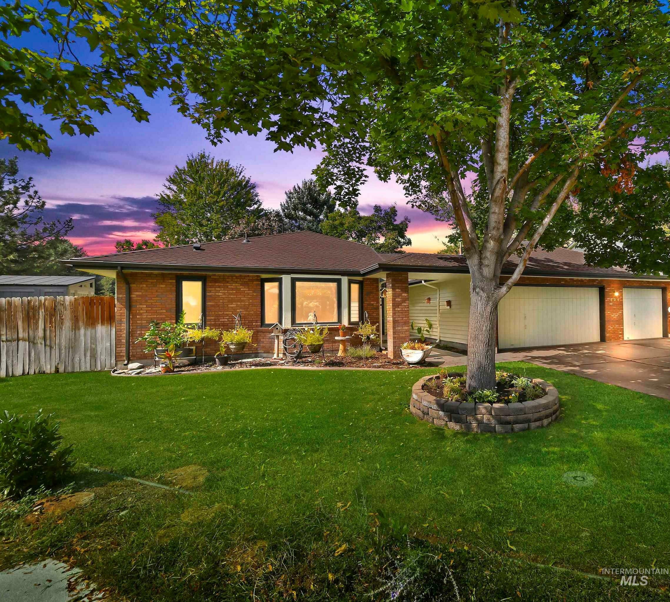 424 Mayfair Ct  Boise ID 83706 photo
