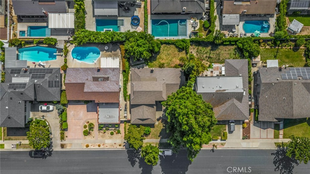 Property Photo:  438 Hillcrest Avenue  CA 92870 