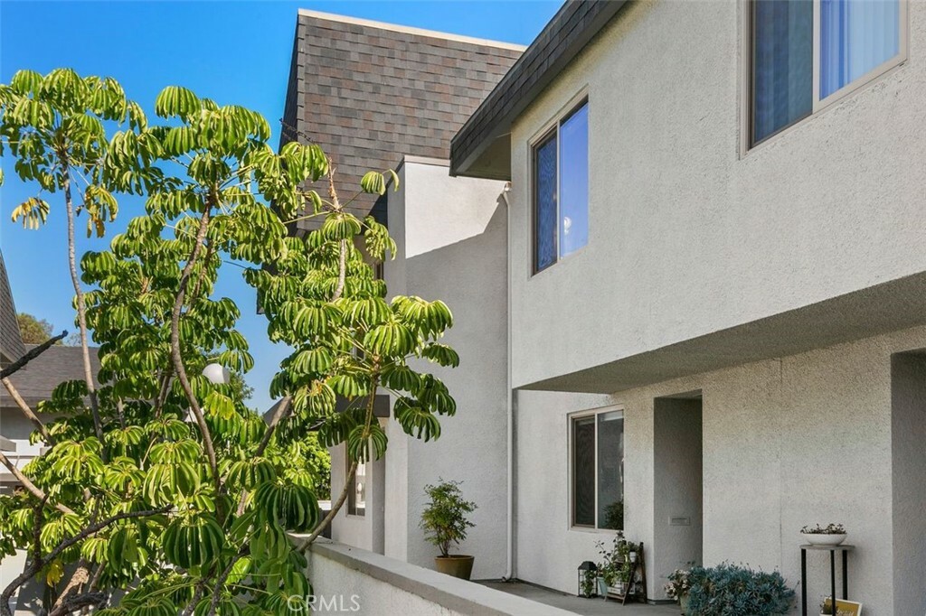 Property Photo: 6854 Citriadora Court CA 92845