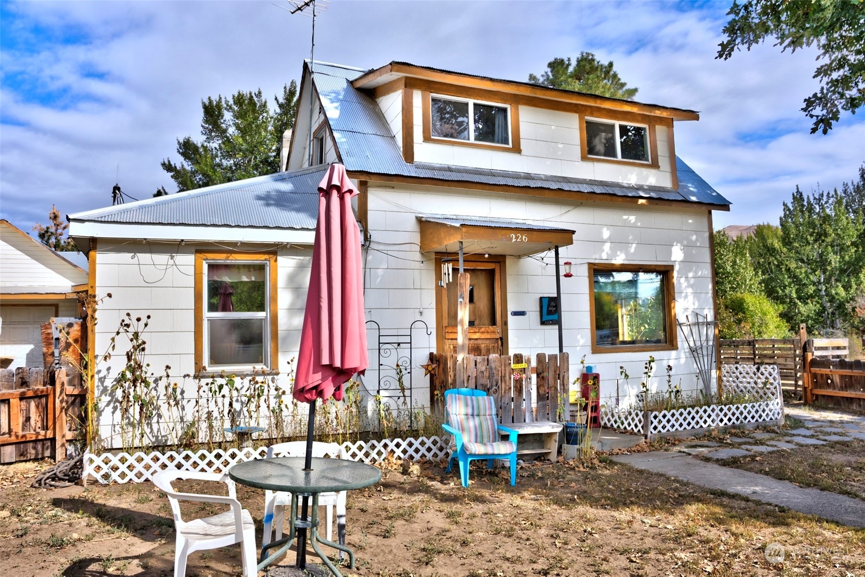 226 Twisp Ave W  Twisp WA 98856 photo