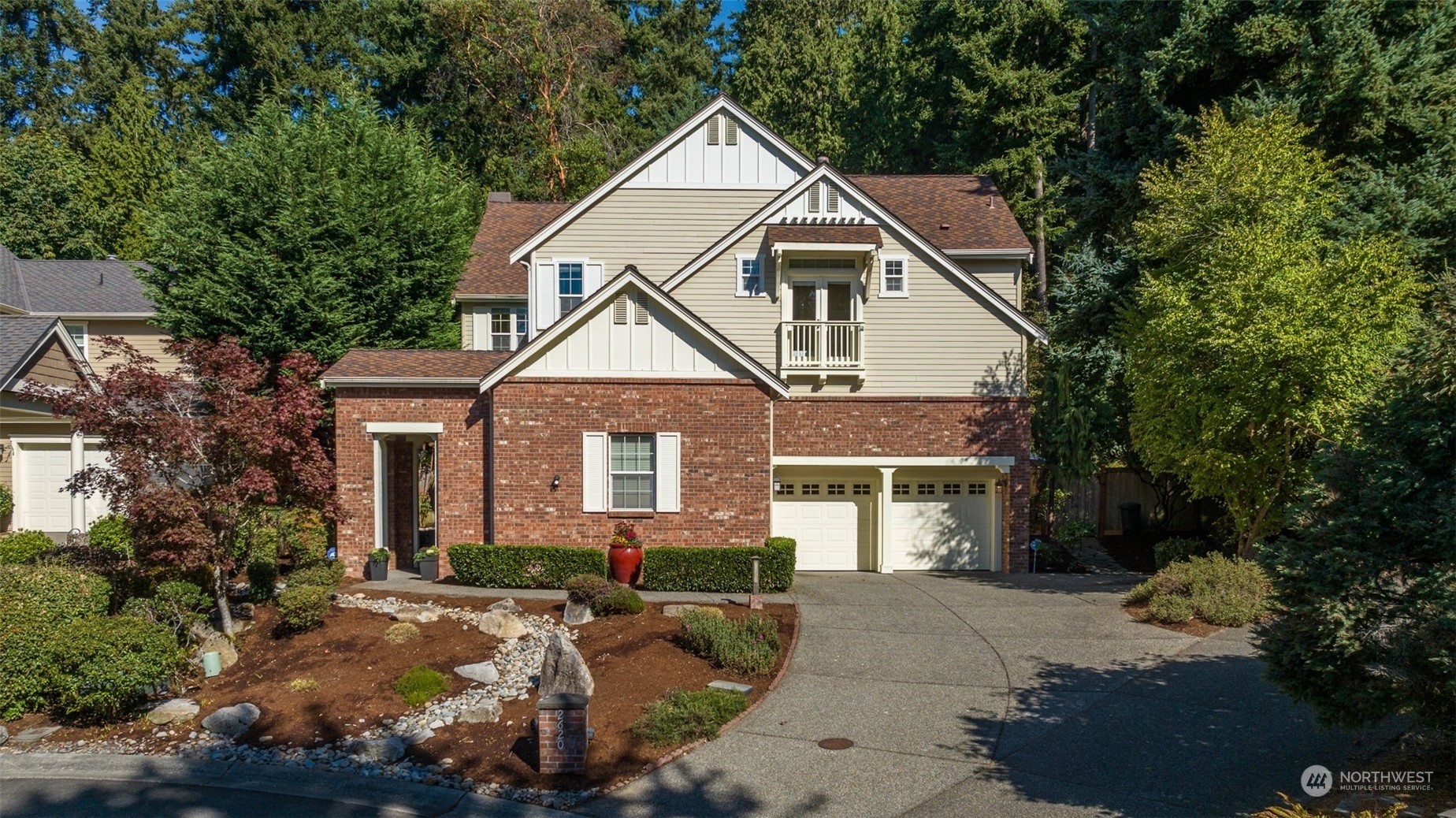 Property Photo: 2620 116th Avenue NE WA 98004