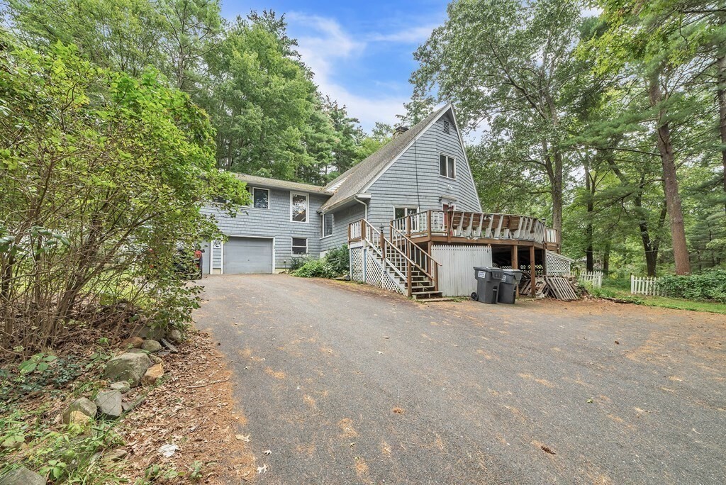 Property Photo: 5 Country Lane MA 01069