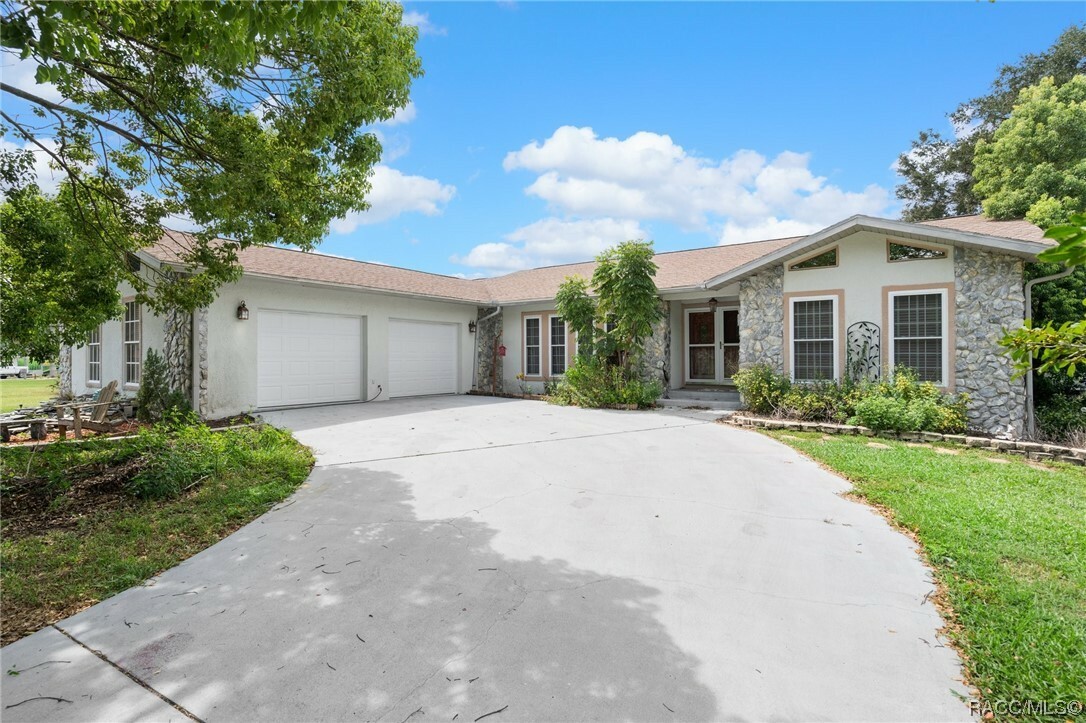 Property Photo:  5100 S Stetson Point Drive  FL 34448 