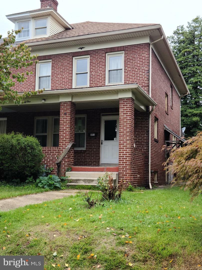 Property Photo:  451 W Springettsbury Avenue  PA 17403 