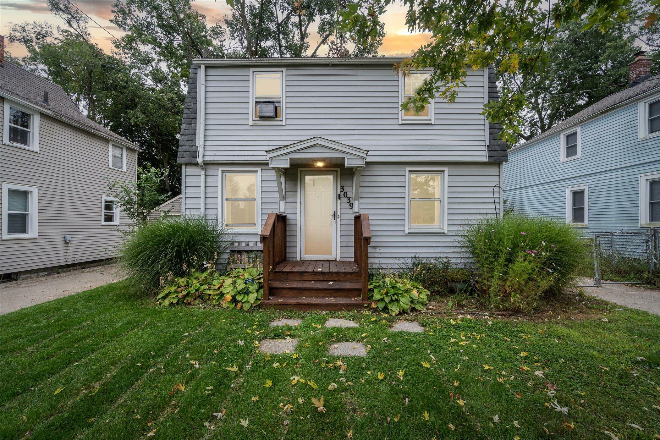 Property Photo:  3039 Overhill Road  MI 49203 