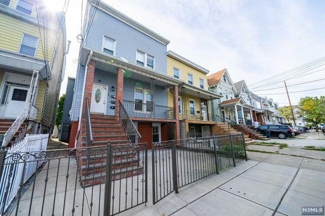 Property Photo:  39 Winfield Avenue 1  NJ 07305 