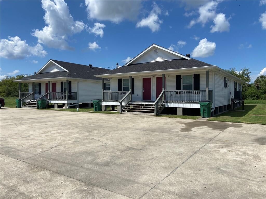 Property Photo: 242 44 Hwy 3161 Highway LA 70345