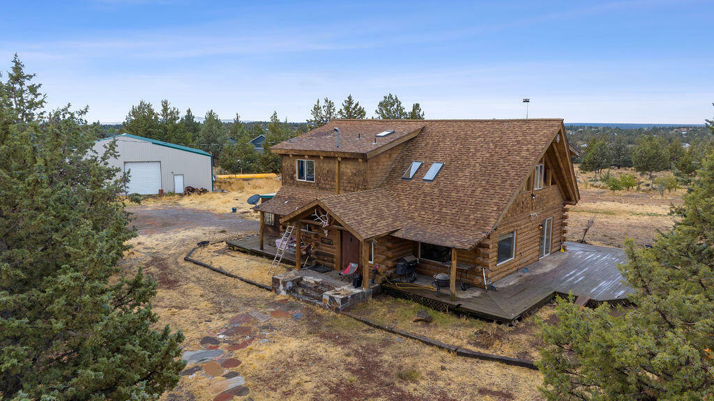 Property Photo:  13445 SW Golden Mantle Road  OR 97760 