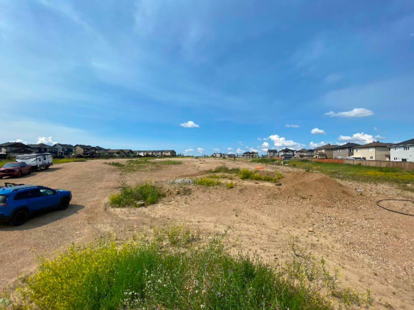 Property Photo:  Plan 1125218 Block 5B Lot 1  AB T9K 2X3 