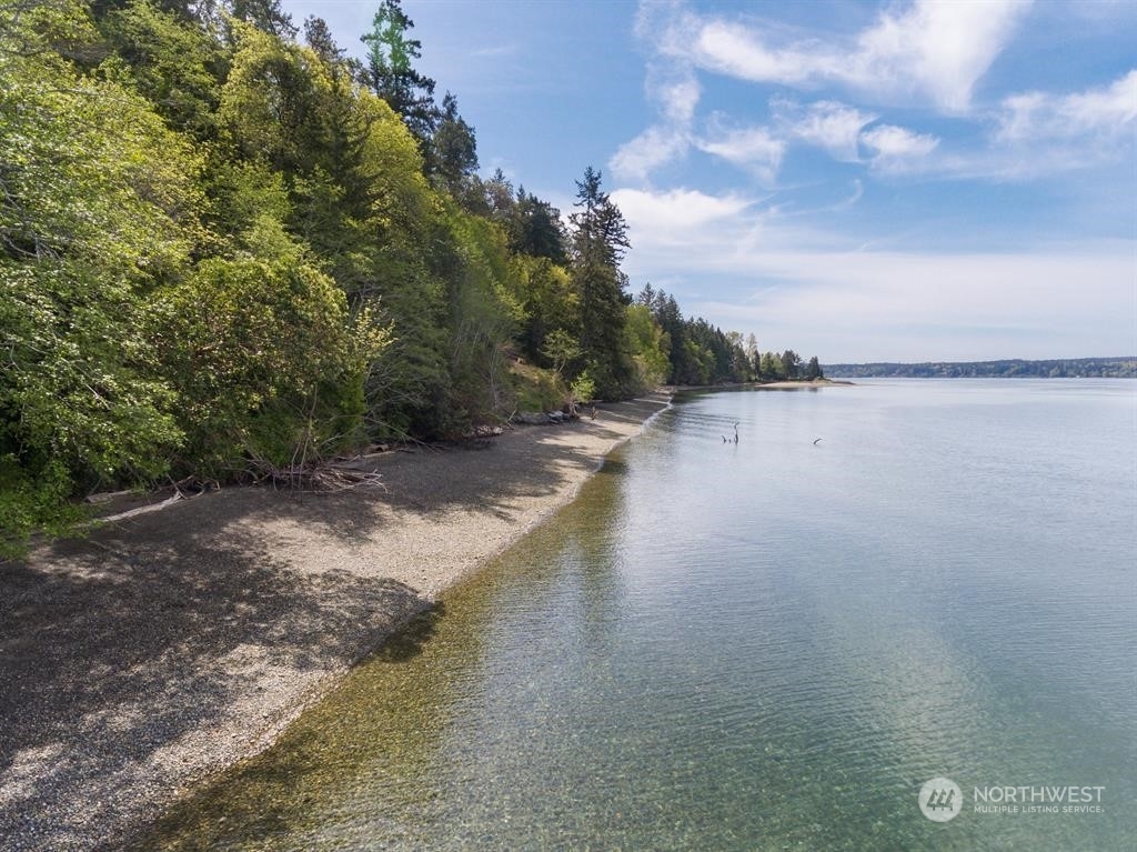 Property Photo:  806 Russell Road SW  WA 98349 