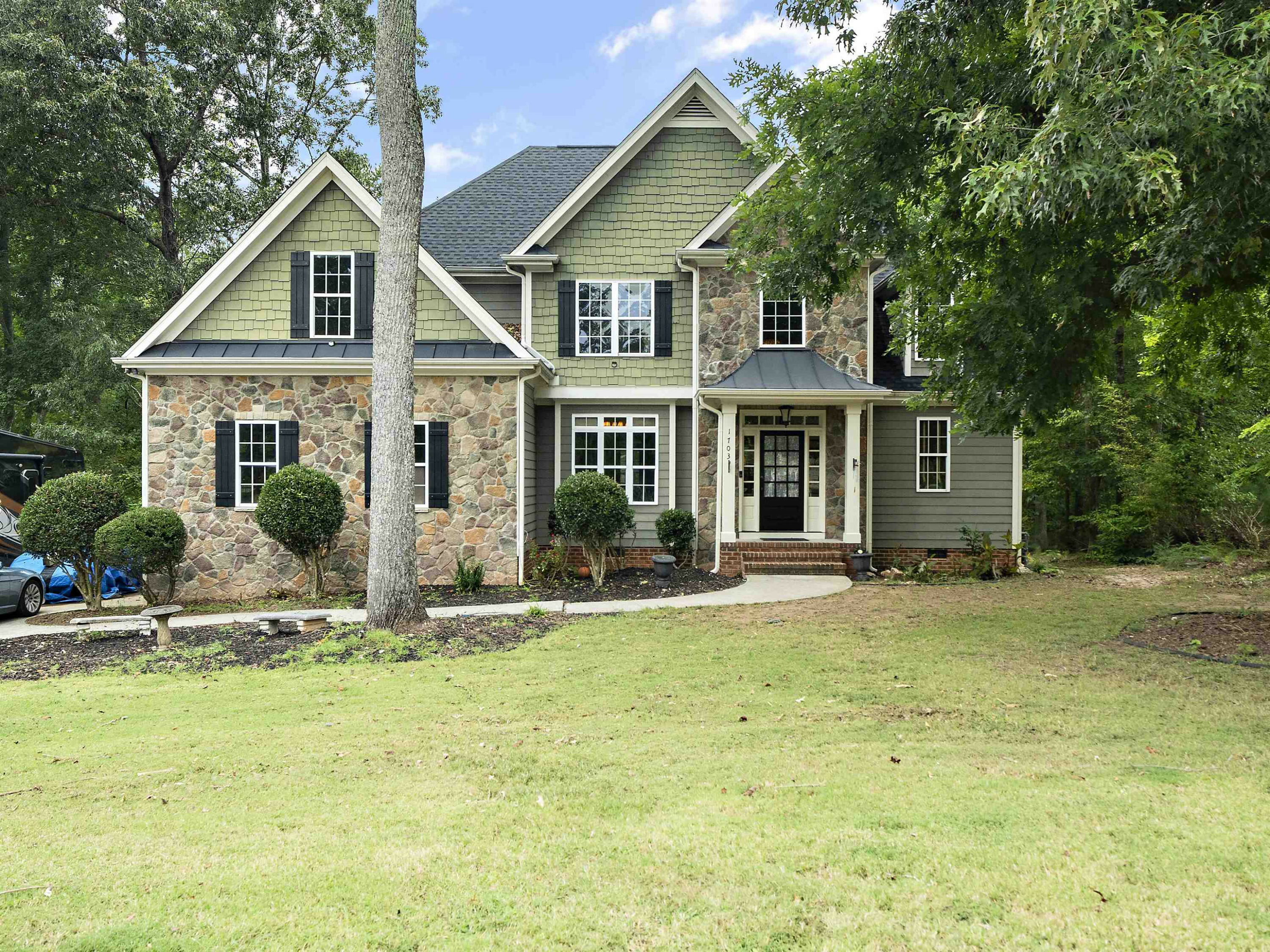 Property Photo:  1703 Creekview Drive  NC 27525 