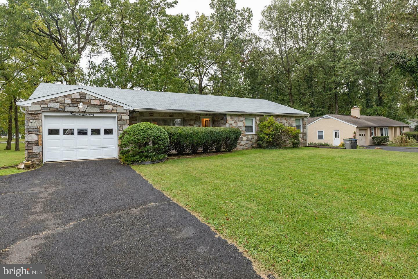 Property Photo: 1216 Vilsmeier Road PA 19446