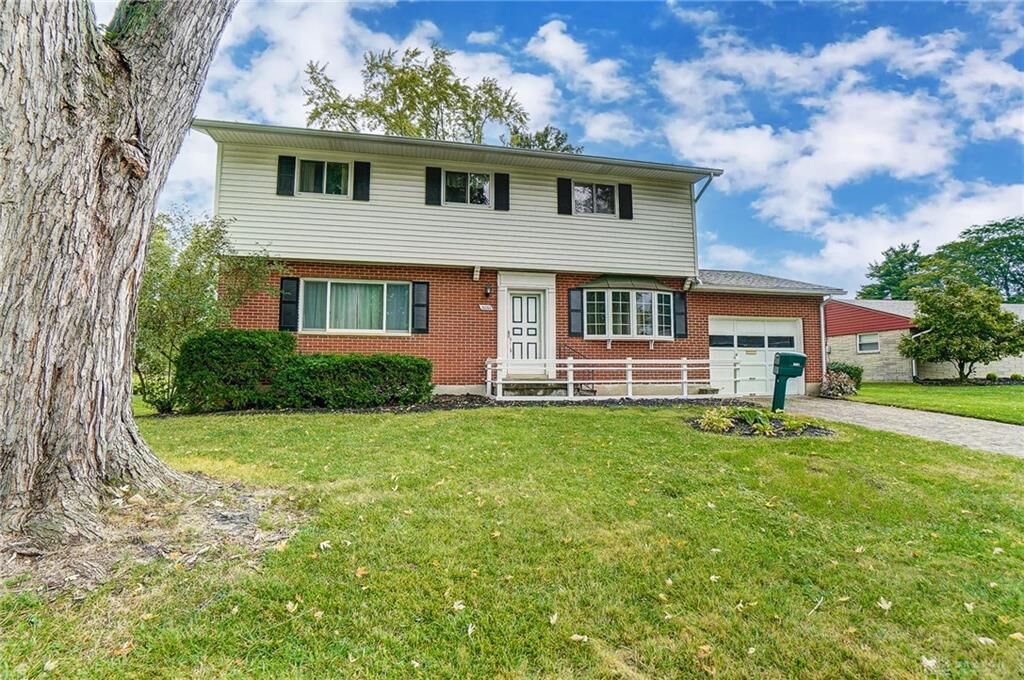 Property Photo: 3061 Santa Rosa Drive OH 45440