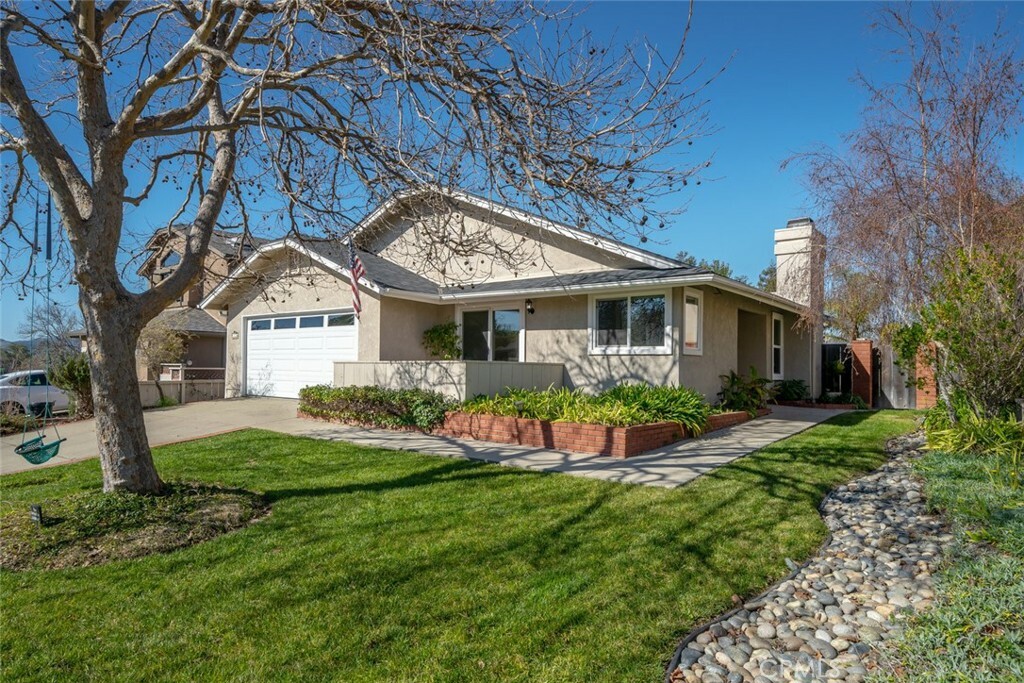 Property Photo:  1120 Poppy Lane  CA 93401 