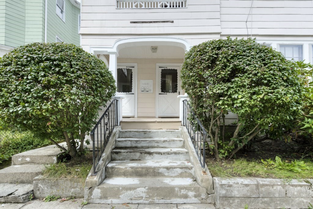 Property Photo:  72 Birch St  MA 01603 