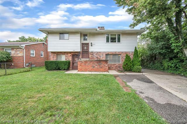 Property Photo:  620 Nahma Avenue  MI 48017 