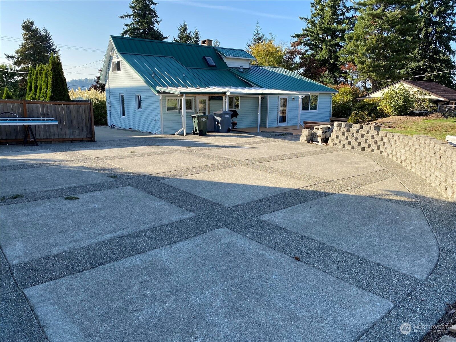 Property Photo: 1006 15th Ave WA 98354