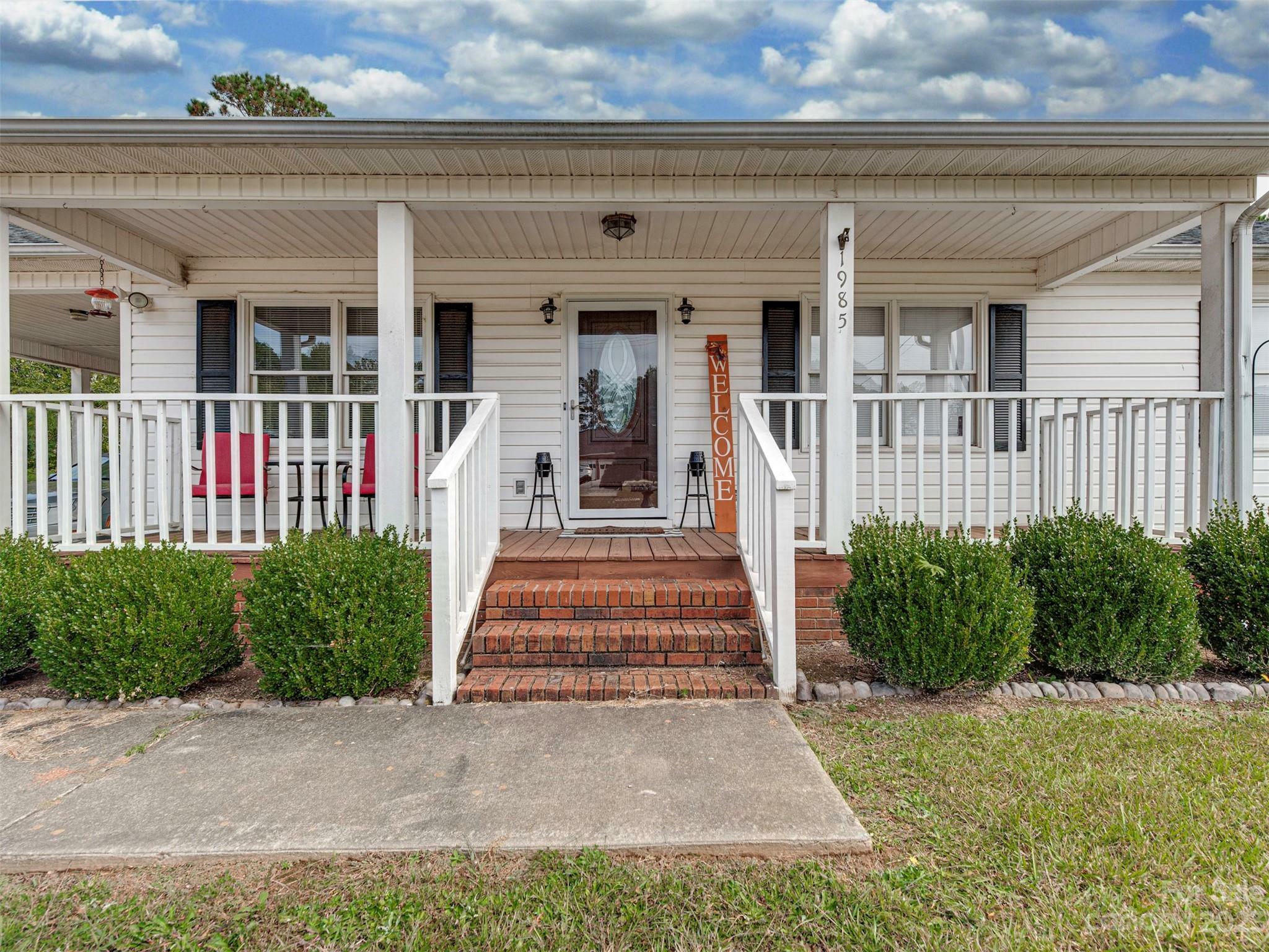 Property Photo:  1985 Country Club Drive  SC 29720 