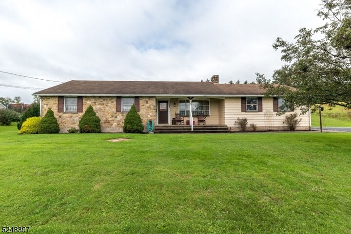 186 Riegelsville Rd  Holland Twp. NJ 08848 photo