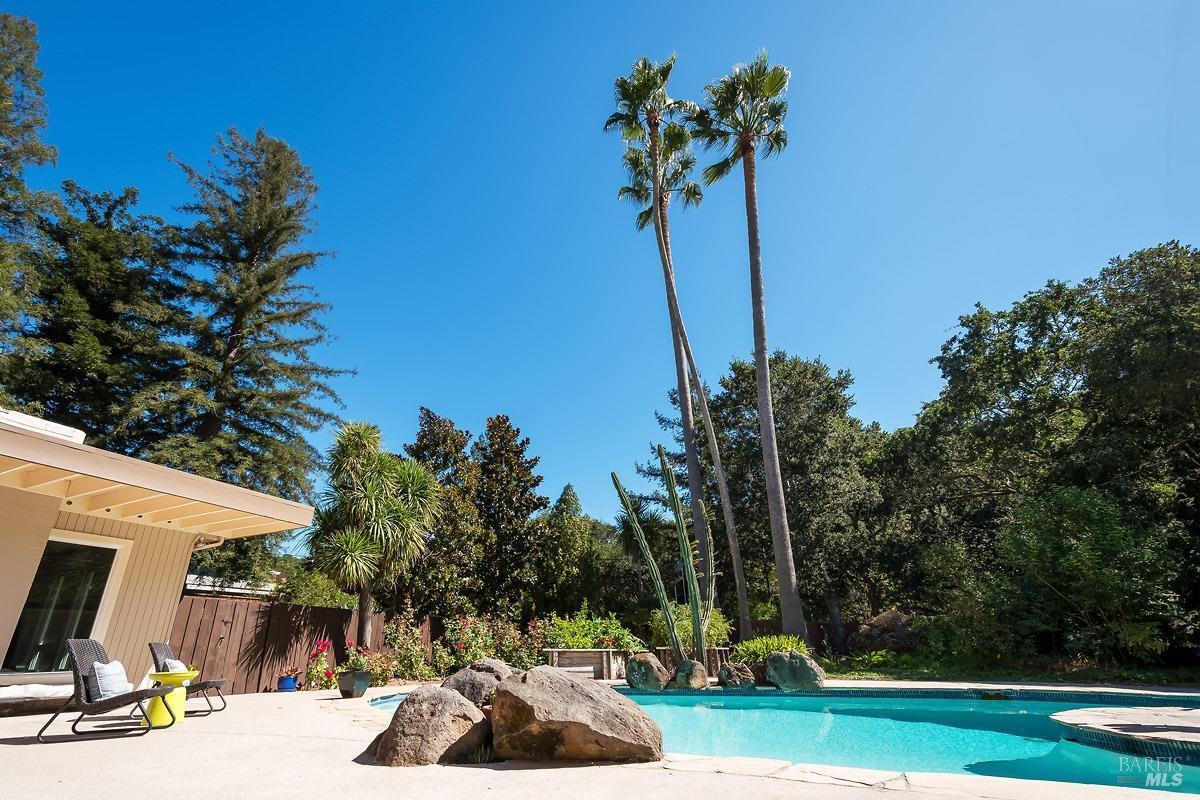 Property Photo: 71 Sidney Court CA 94903