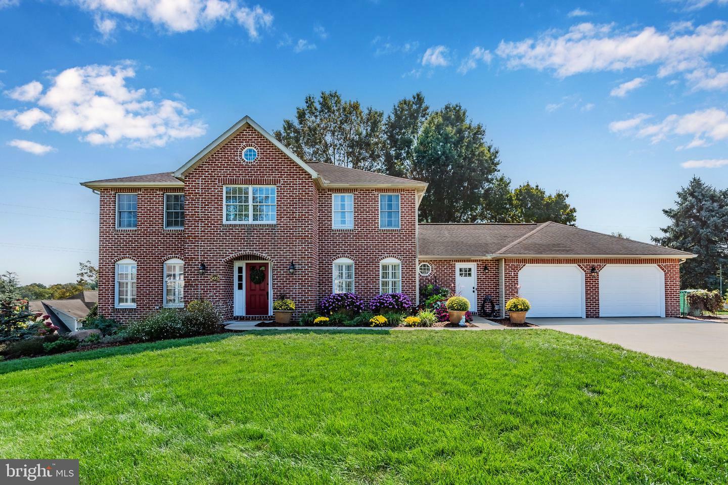 Property Photo: 505 Katrina Court PA 17050