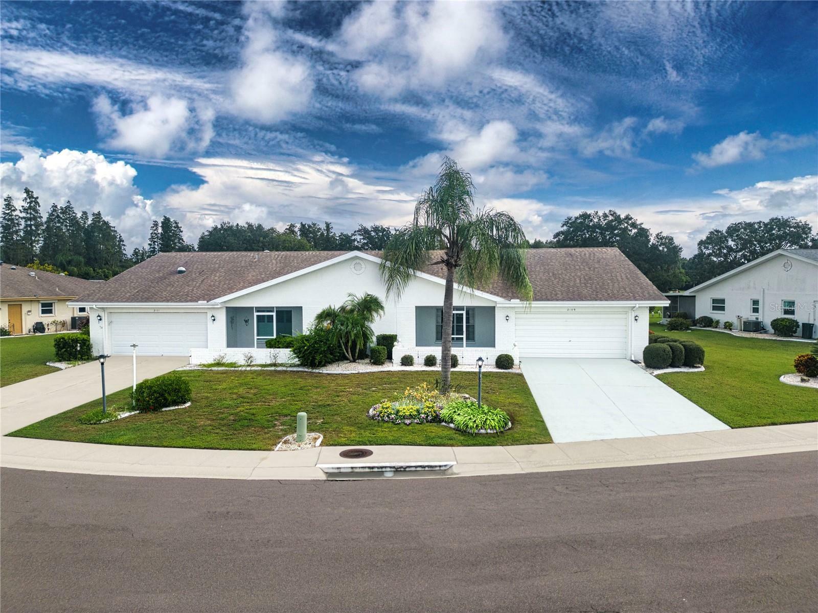 Property Photo:  2109 Meadowlark Lane  FL 33573 