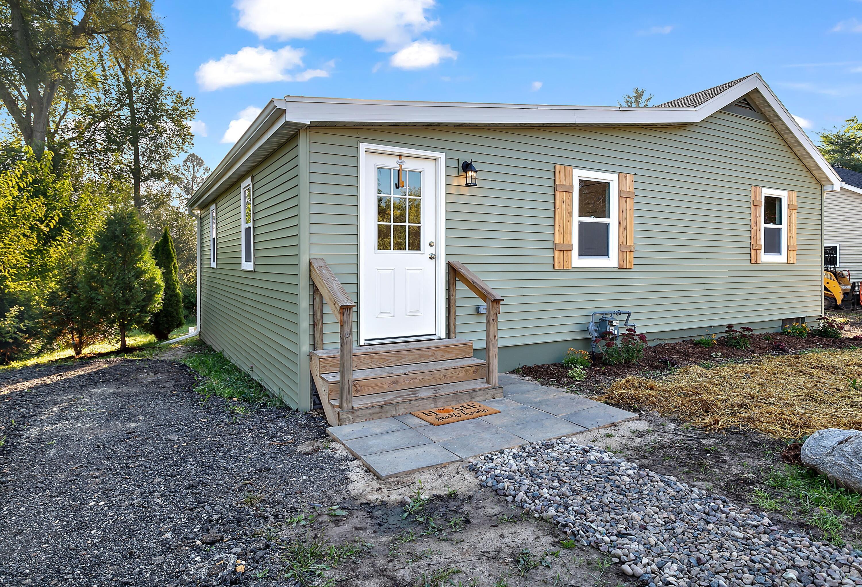 N1190 Rosewood Dr  Bloomfield WI 53128 photo