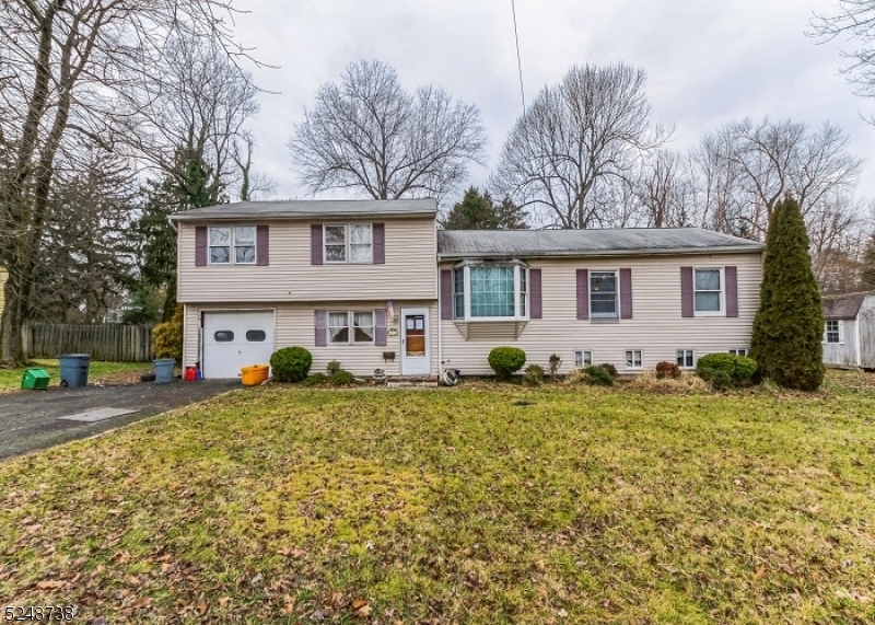 Property Photo:  301 Mountain Ave  NJ 07974 