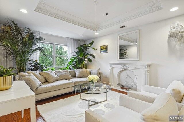 Property Photo:  135 38th Street 605  NJ 07087 