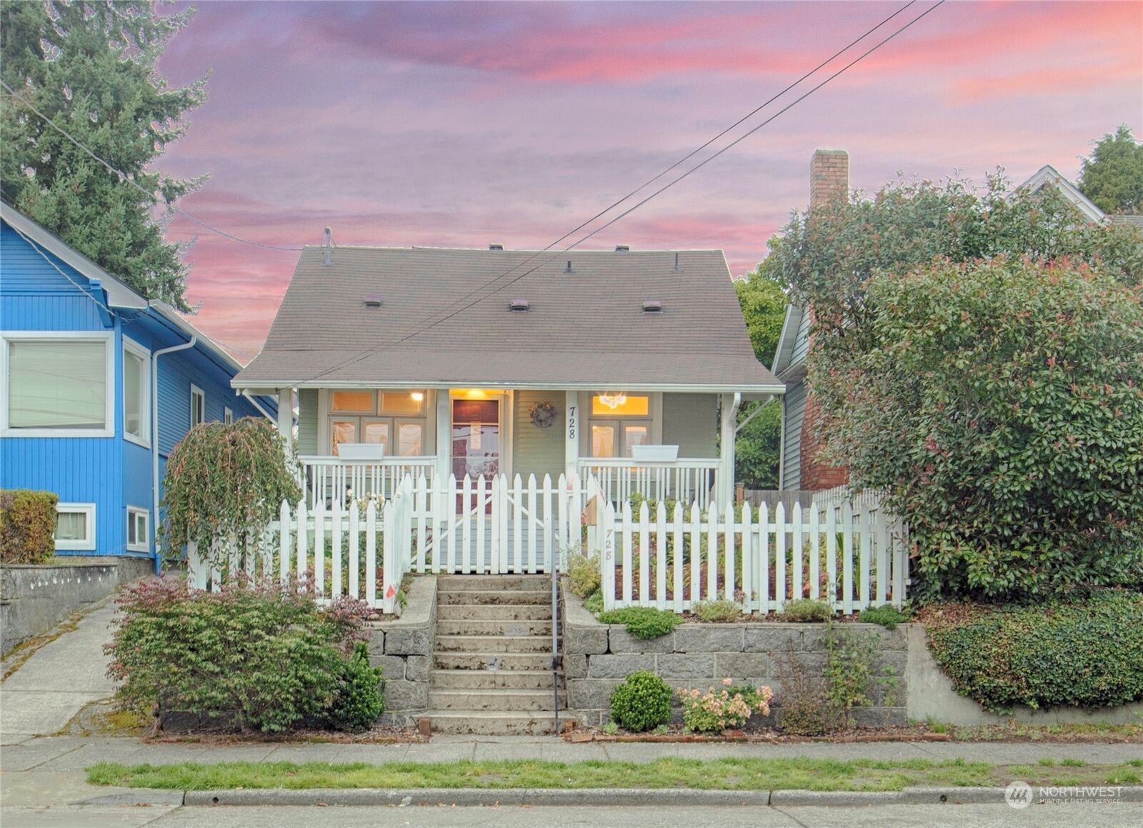 Property Photo:  728 N 80th Street  WA 98103 