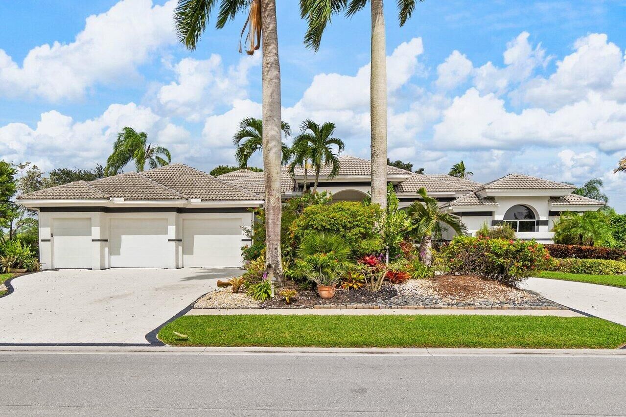 Property Photo: 4148 Bocaire Boulevard FL 33487