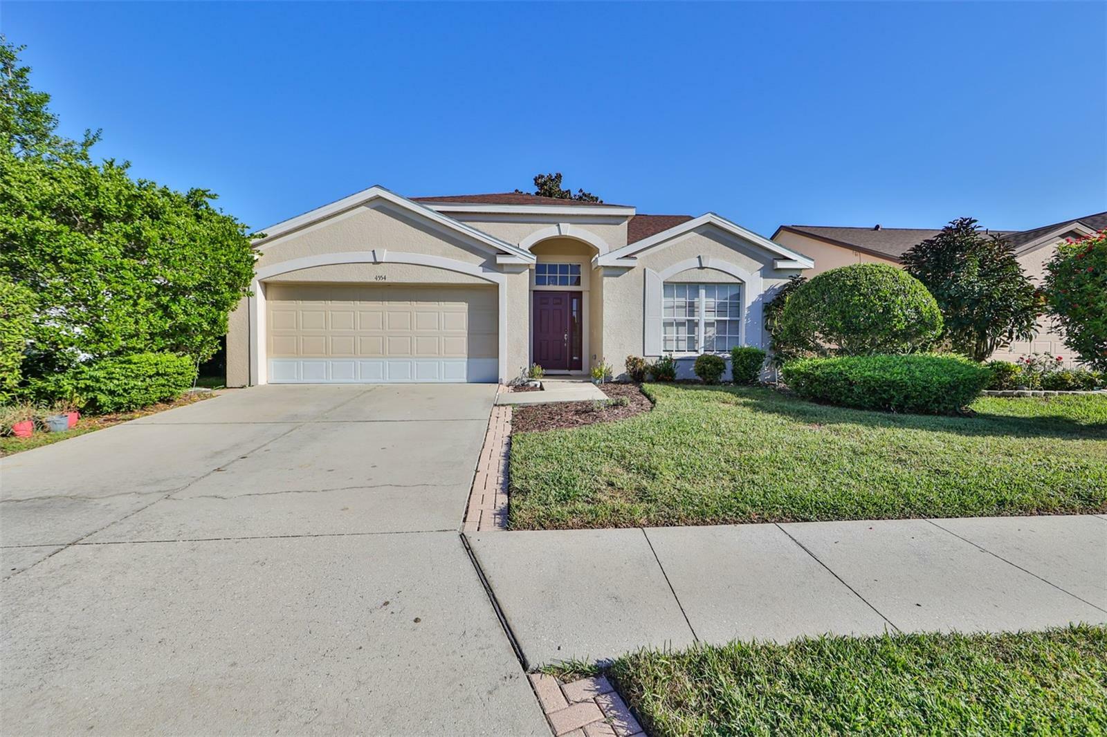 Property Photo:  4554 Runabout Way  FL 34203 