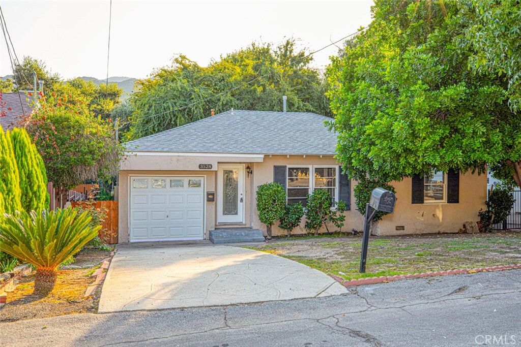 Property Photo:  3528 Encinal Avenue  CA 91214 