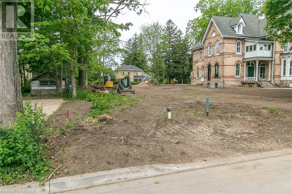 Property Photo:  192 2nd Avenue Southwest  ON N0G1L0 