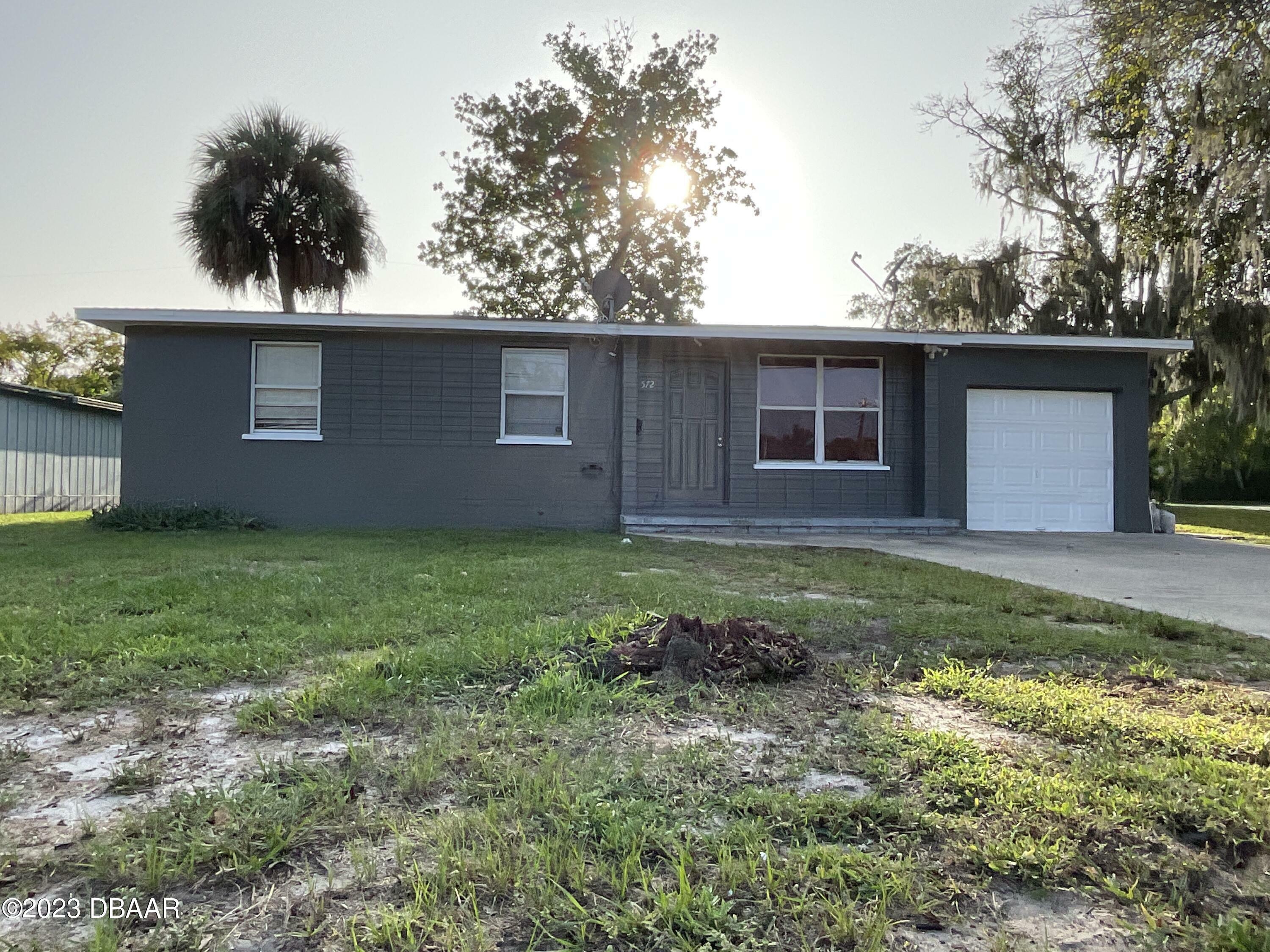 Property Photo:  572 White Street  FL 32114 