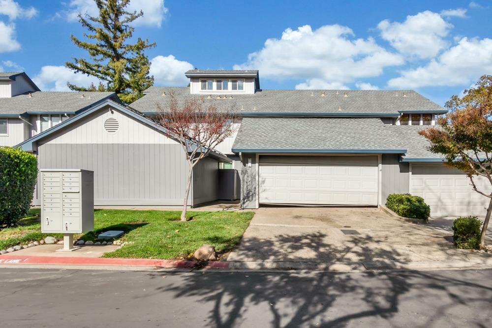 Property Photo:  8043 Briar Ridge Lane  CA 95610 