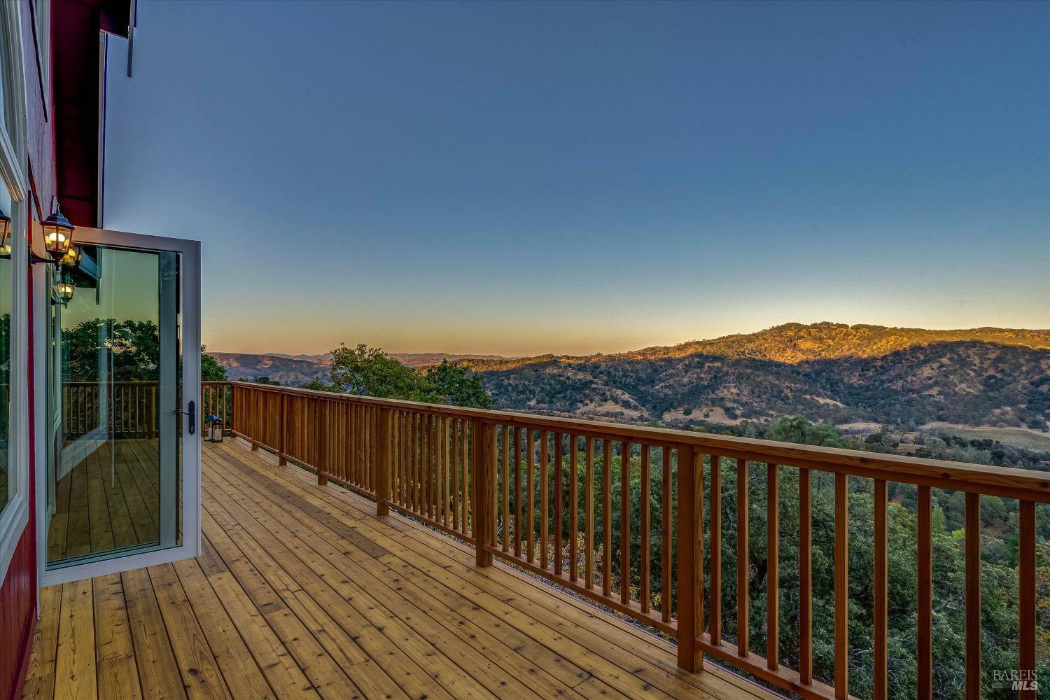 Property Photo:  448 Country Club Lane  CA 94558 