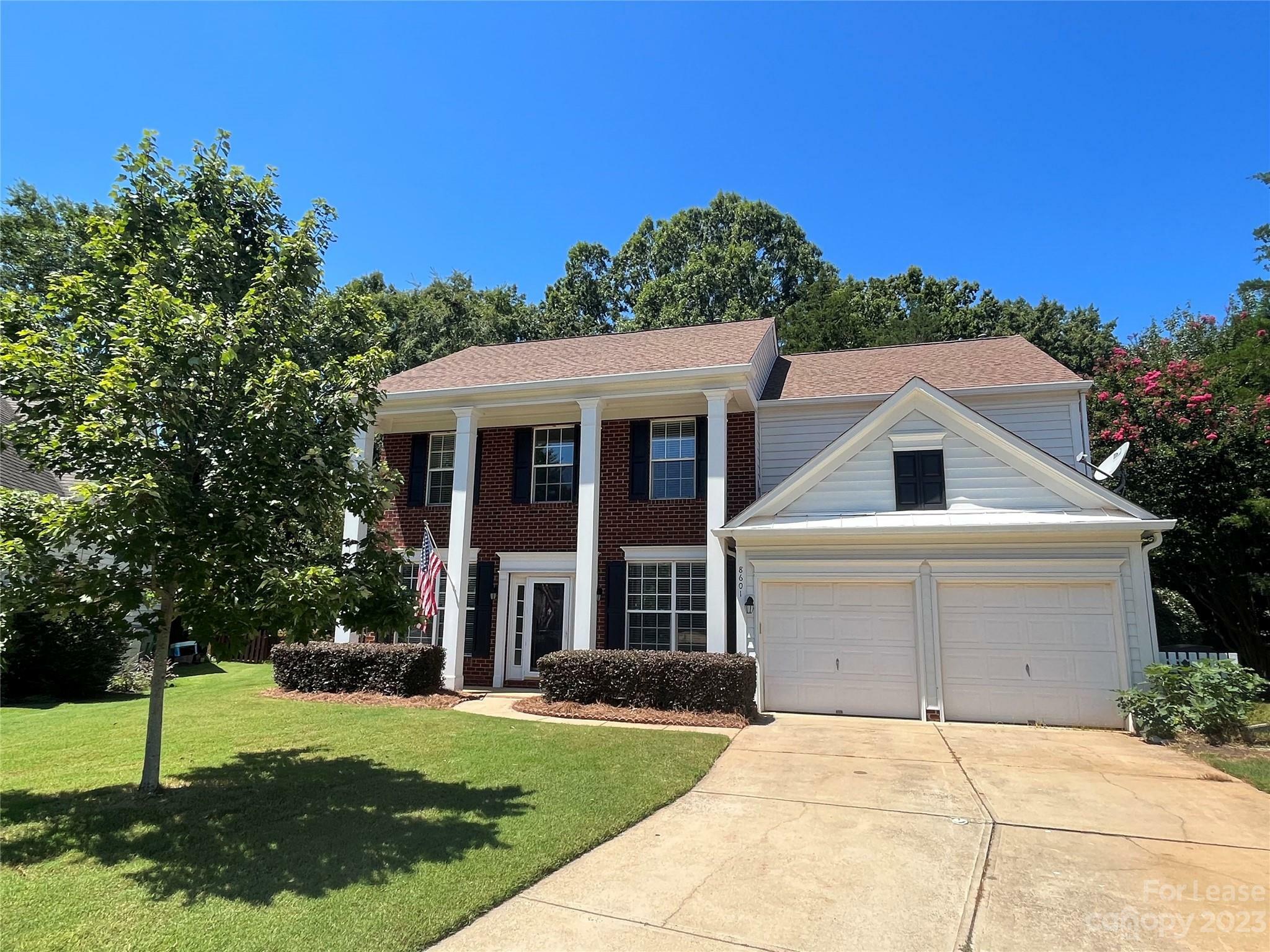 Property Photo:  8601 Fieldcroft Drive  NC 28277 