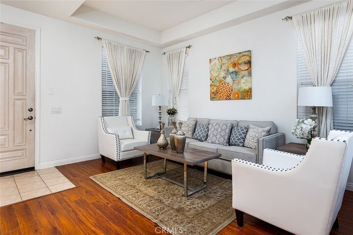 Property Photo:  729 S Avenue 61  CA 90042 