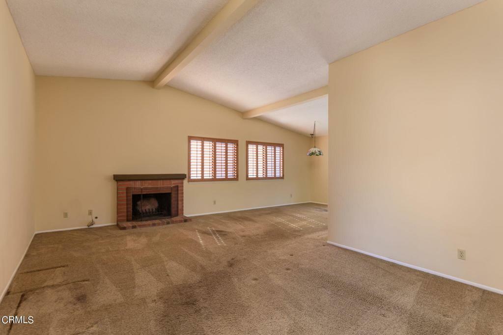 Property Photo:  810 Almendra Place  CA 93036 