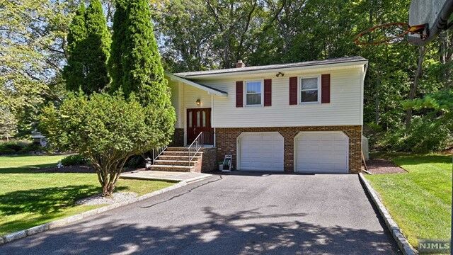 Property Photo:  41 Olive Lane  NJ 07456 