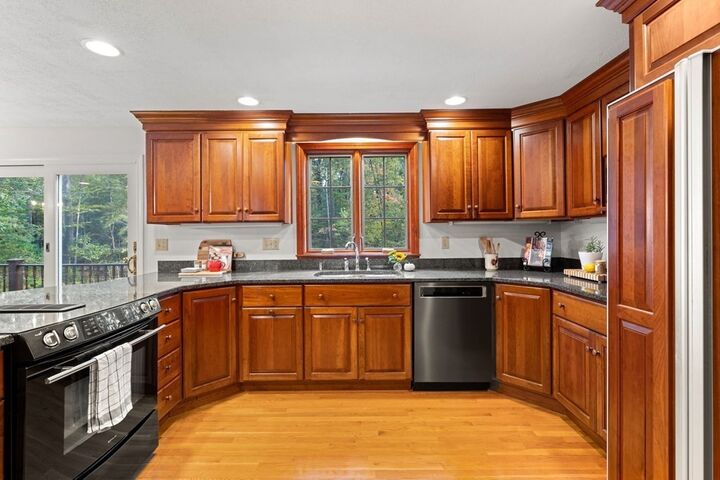 Property Photo: 6 Cameron Road MA 01810